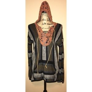 Gimmicks by BKE lace hoodie sweater